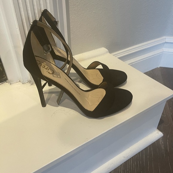 Circus by Sam Edelman black scrappy heel 4.5 in - Picture 2 of 8